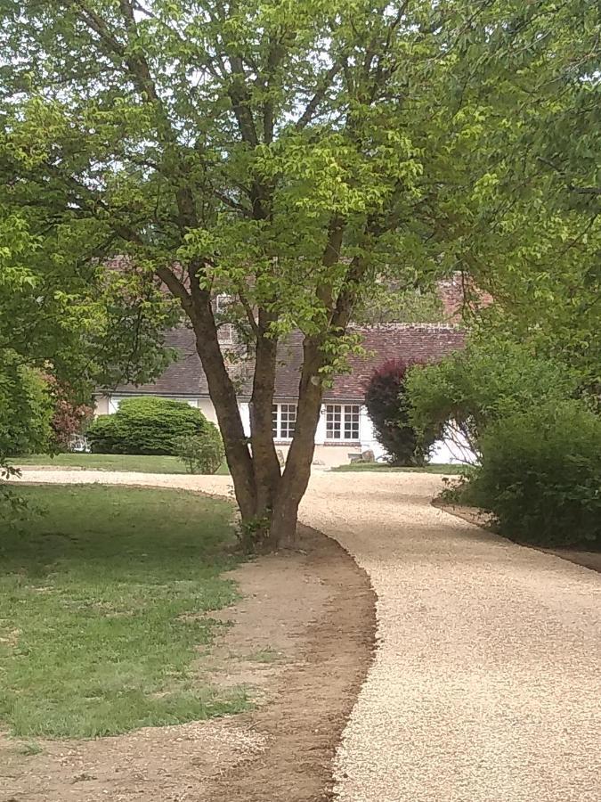Villa Repos dans le Perche à Combres Extérieur photo